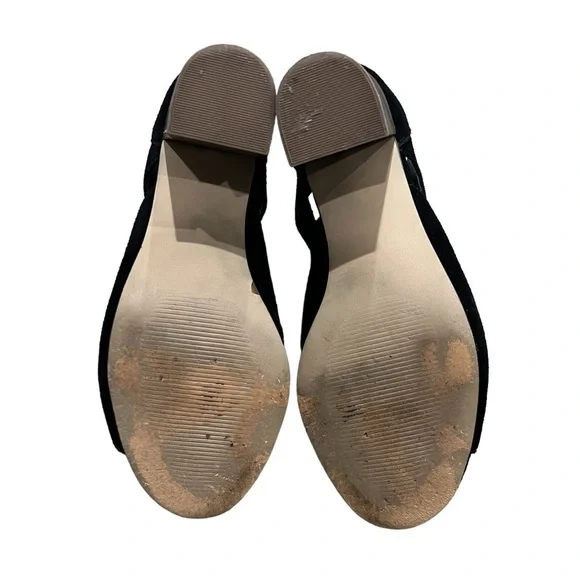 GAP Black Suede Peep Toe Ankle Strap Block Heel Sandals Size 7 Women's - Picture 9 of 9